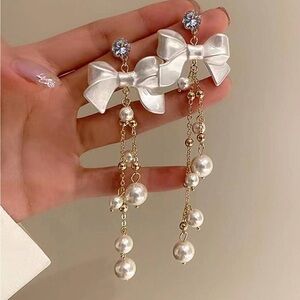 Coquette Luxe Bow Beaded Drop Earrings NEW 🏷️